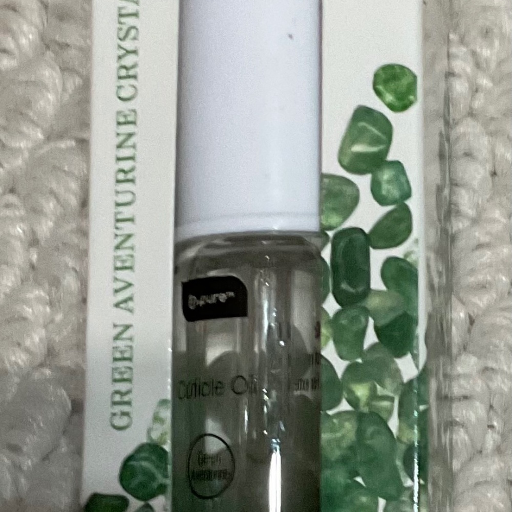 B Pure Cuticle Oil With Green Aventurine Crystals 💚💅🏻